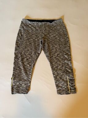 Mondetta Grey Space-Dye Capri